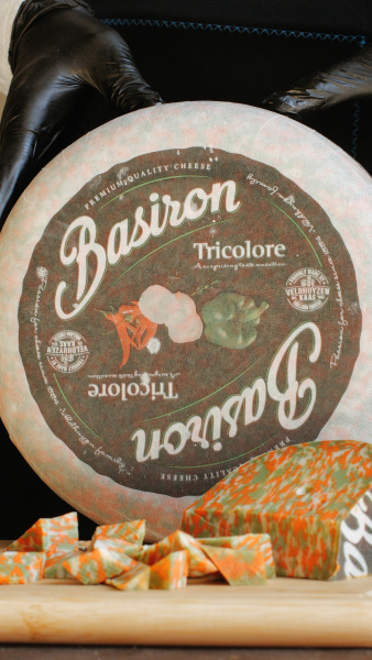 СЫР ТРИКОЛОР "BASIRON"