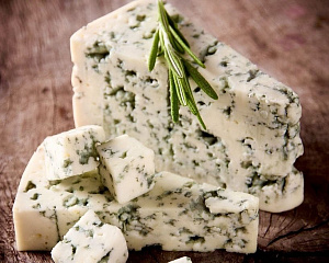 Сыры с плесенью и без Сыры с плесенью и без